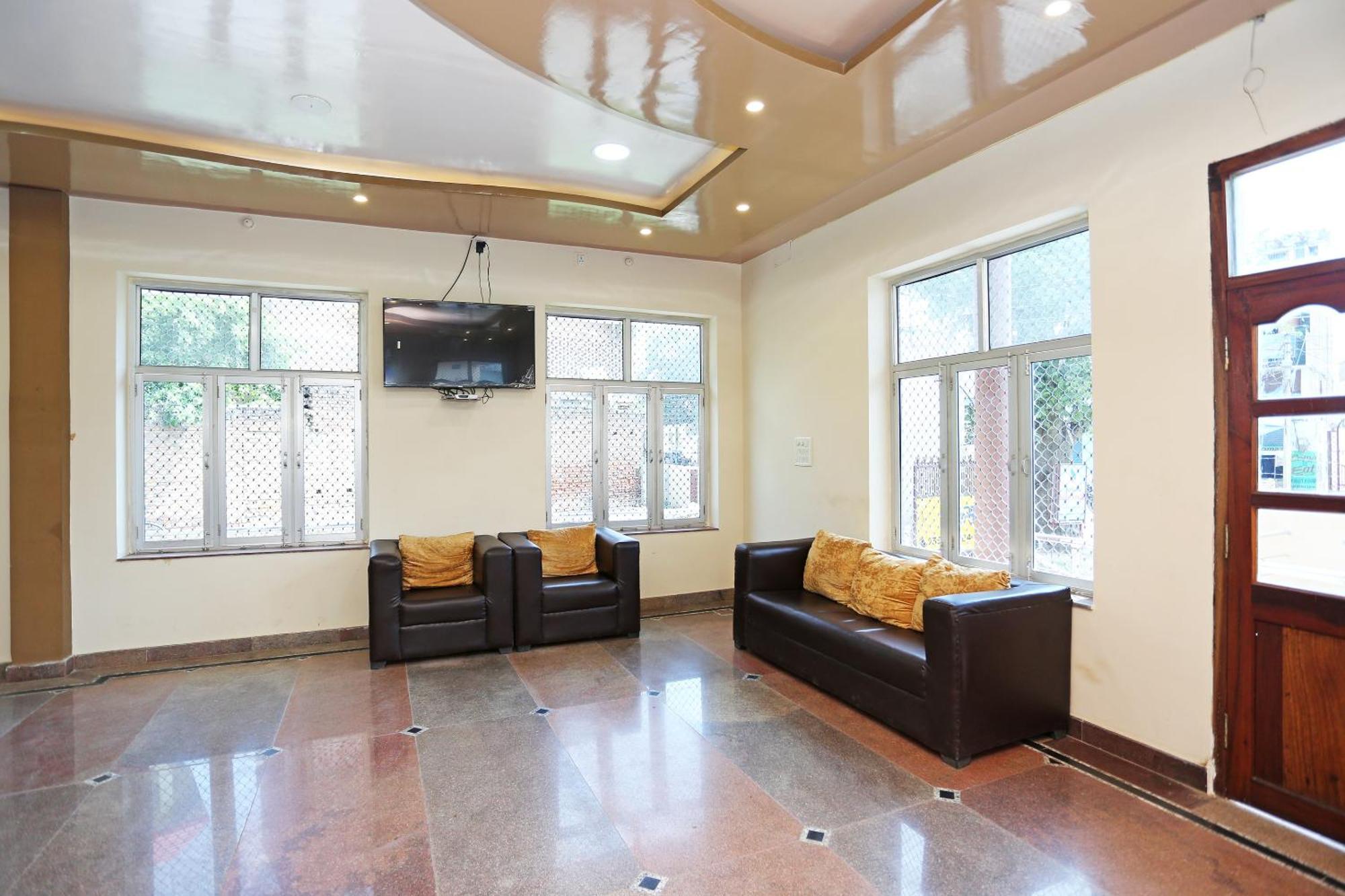 Rāmnagar Collection O Sahani Guest House מראה חיצוני תמונה