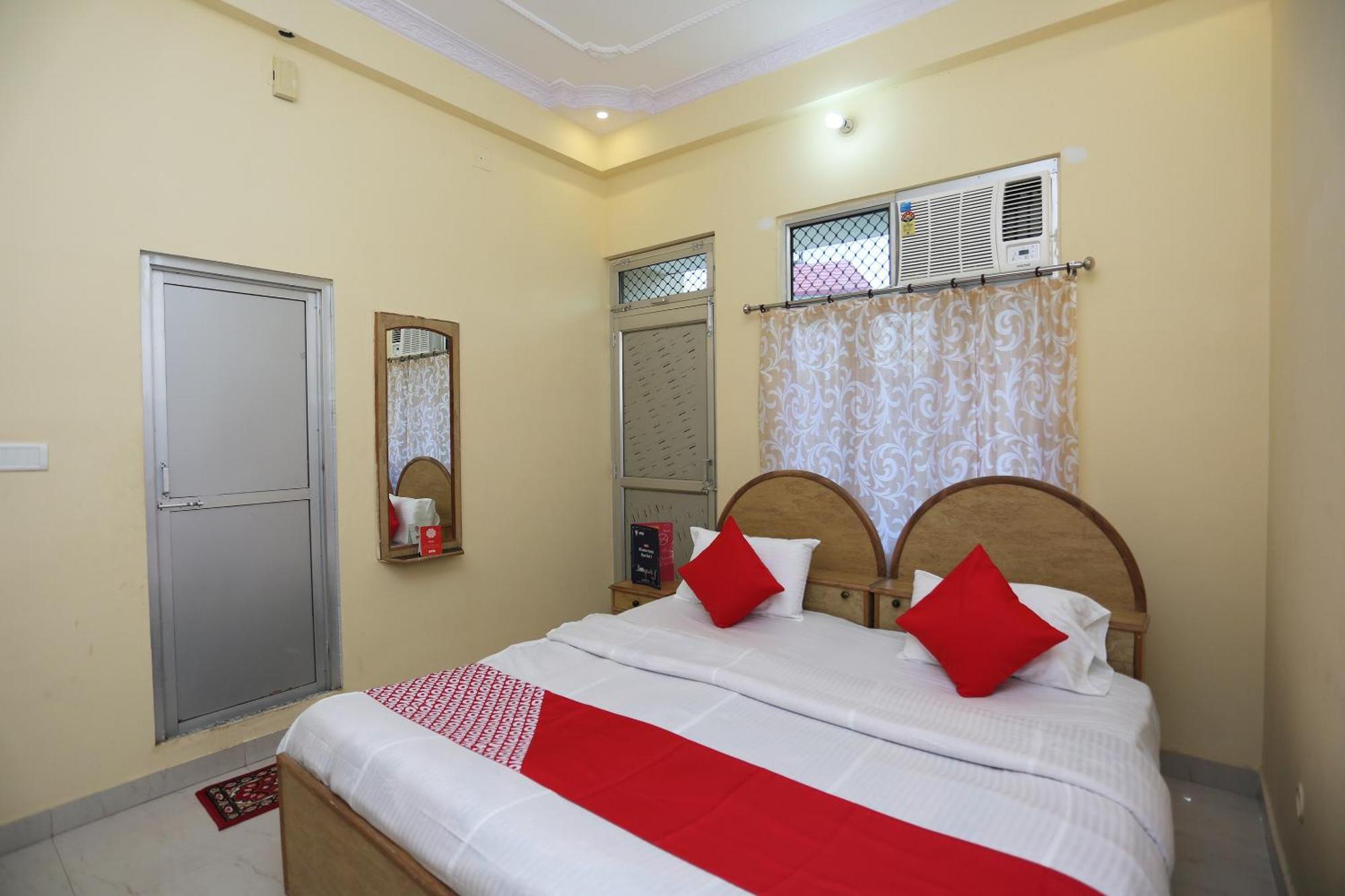Rāmnagar Collection O Sahani Guest House מראה חיצוני תמונה